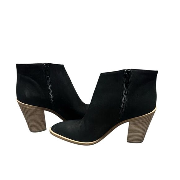 LIKE NEW in BOX  VINCE Easton Black Nubuck almond Toe Heel Ankle Booties SZ 7 - Picture 4 of 8